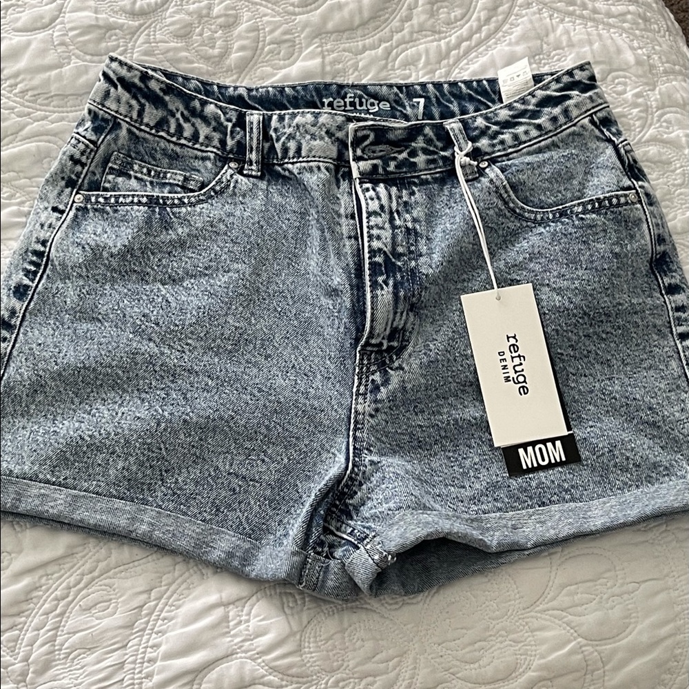 Refuge Jean shorts - Picture 3 of 6